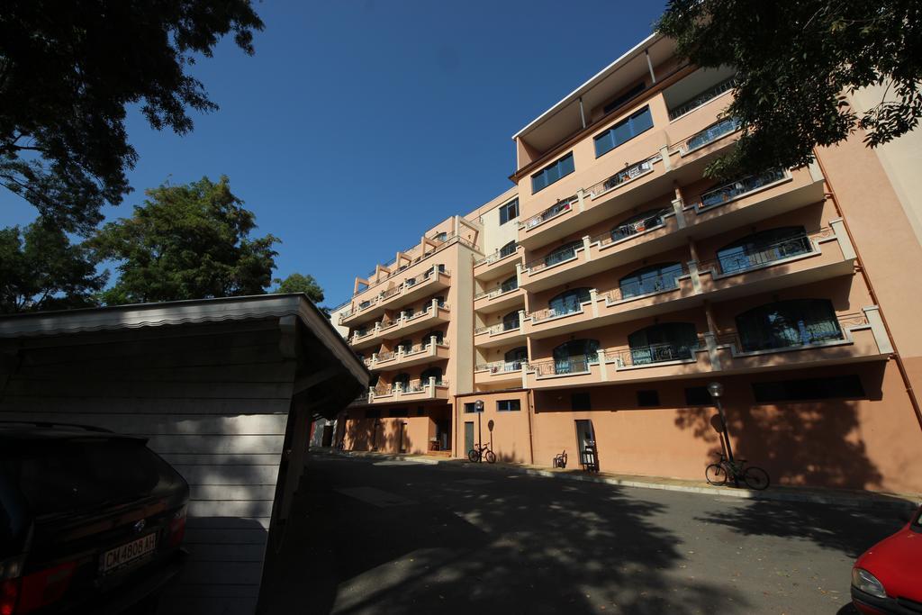 Menada Villa Bonita Apartments サニービーチ エクステリア 写真